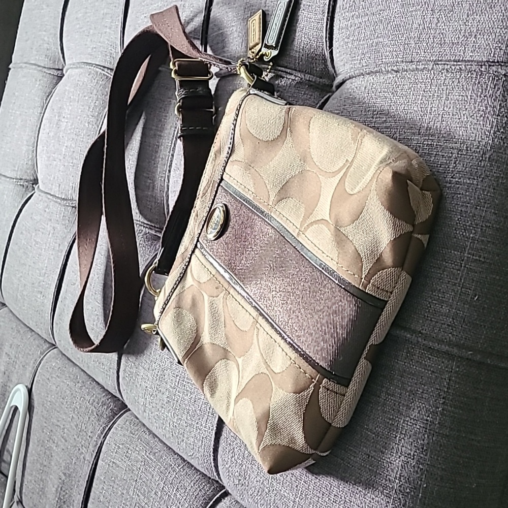 Coach crossbody purse bag - Picture 9 of 17